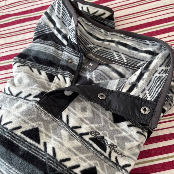 Eddie Bauer Fleece Pullover Size L - Picture 5 of 6